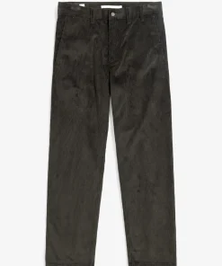 TROUSERS^Norse Projects Aros Regular Wide Wale Corduroy Chino Beech Green