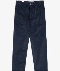 TROUSERS^Norse Projects Aros Regular Wide Wale Corduroy Chino Dark Navy
