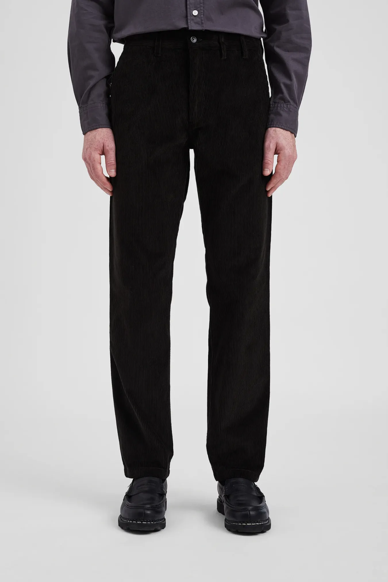 TROUSERS^Norse Projects Aros Regular Wide Wale Corduroy Chino Beech Green