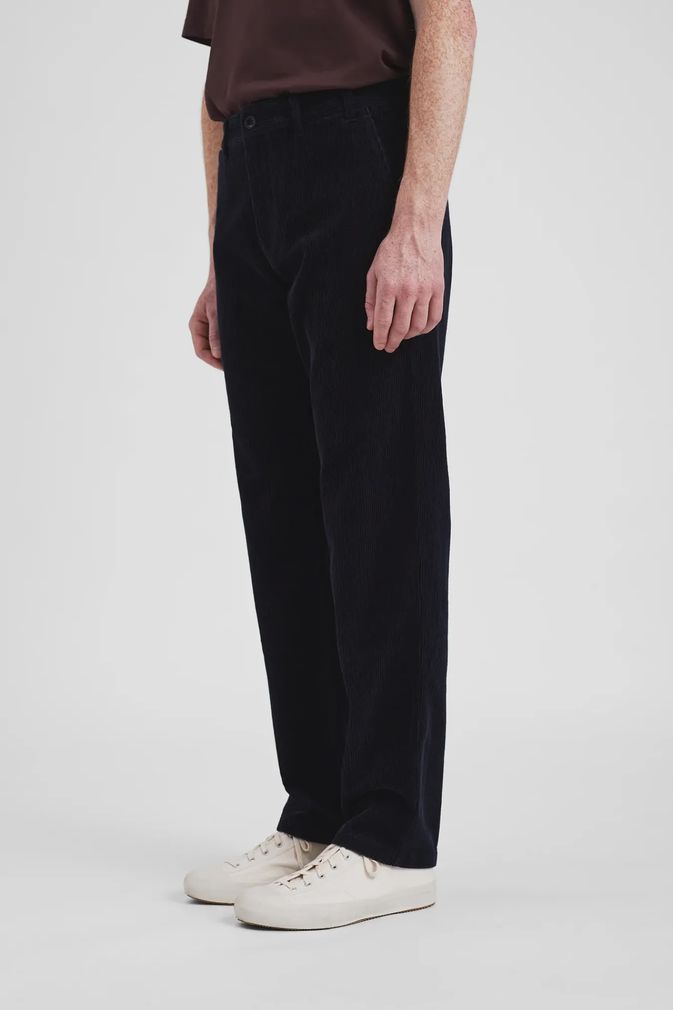 TROUSERS^Norse Projects Aros Regular Wide Wale Corduroy Chino Dark Navy