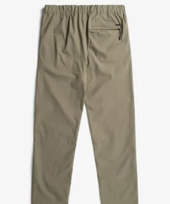 TROUSERS^Norse Projects Ezra Relaxed Solotex Twill Trouser Sediment Green