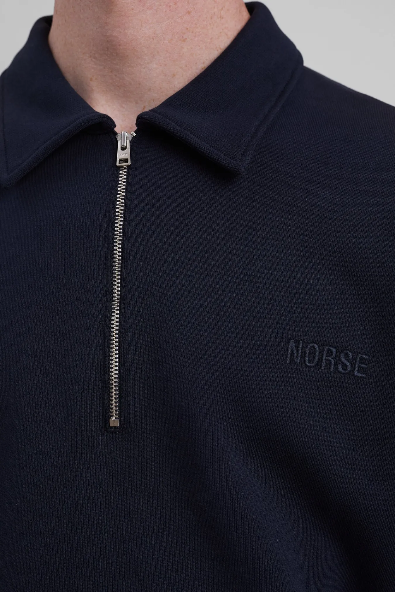 SWEATSHIRTS^Norse Projects Ketel Relaxed Organic NORSE Logo Half Zip Dark Navy