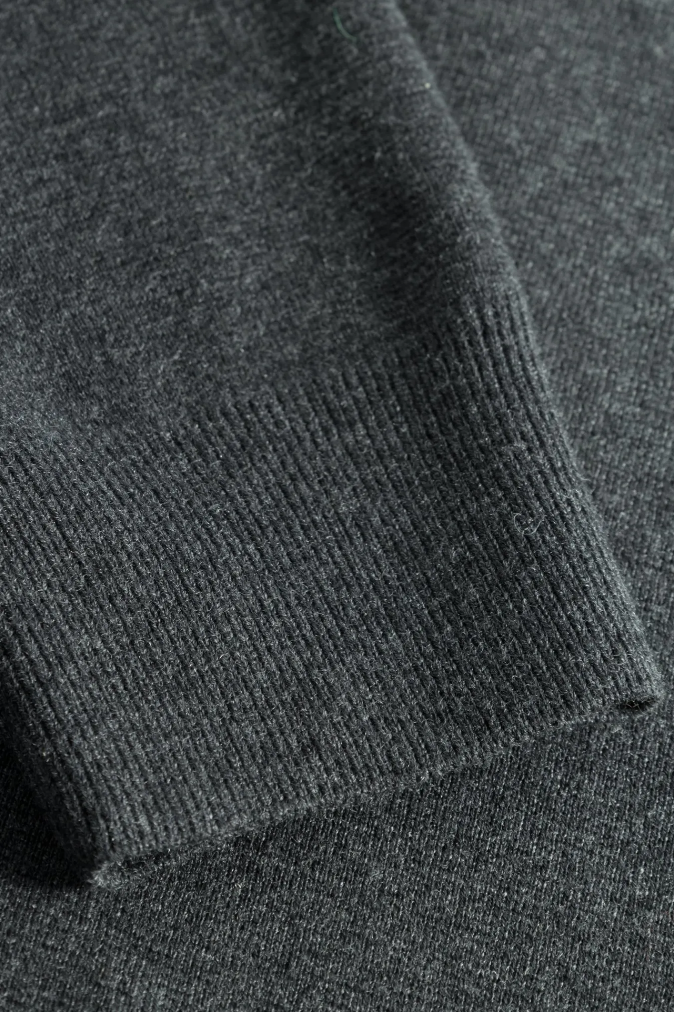 KNITWEAR^Norse Projects Kian Merino Cotton Milano Polo Dark Grey Melange