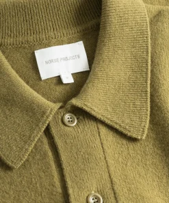 KNITWEAR^Norse Projects Norse Standard Merino Lambswool Polo Sitka Green