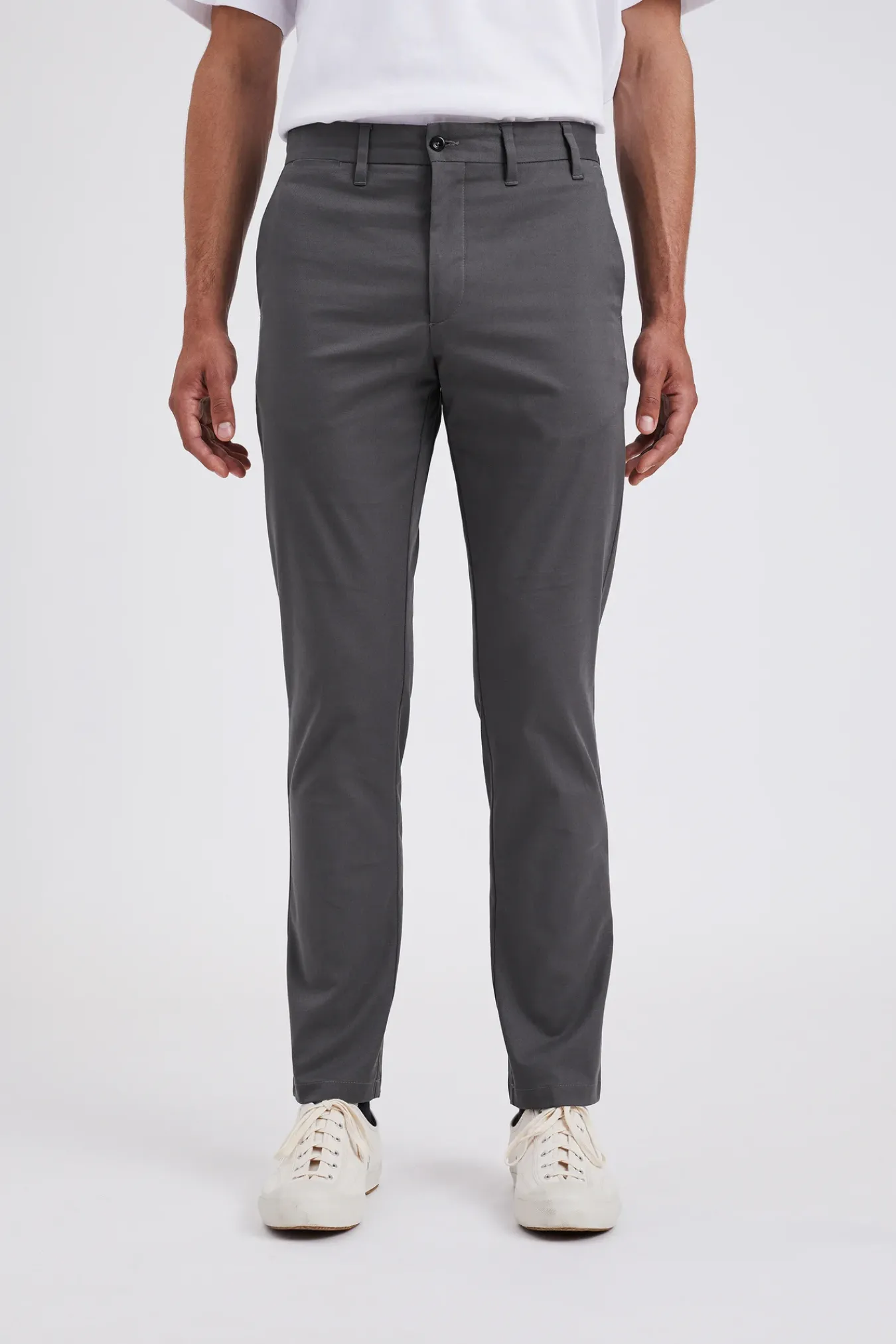 TROUSERS^Norse Projects Norse Standard Slim Chino Magnet Grey