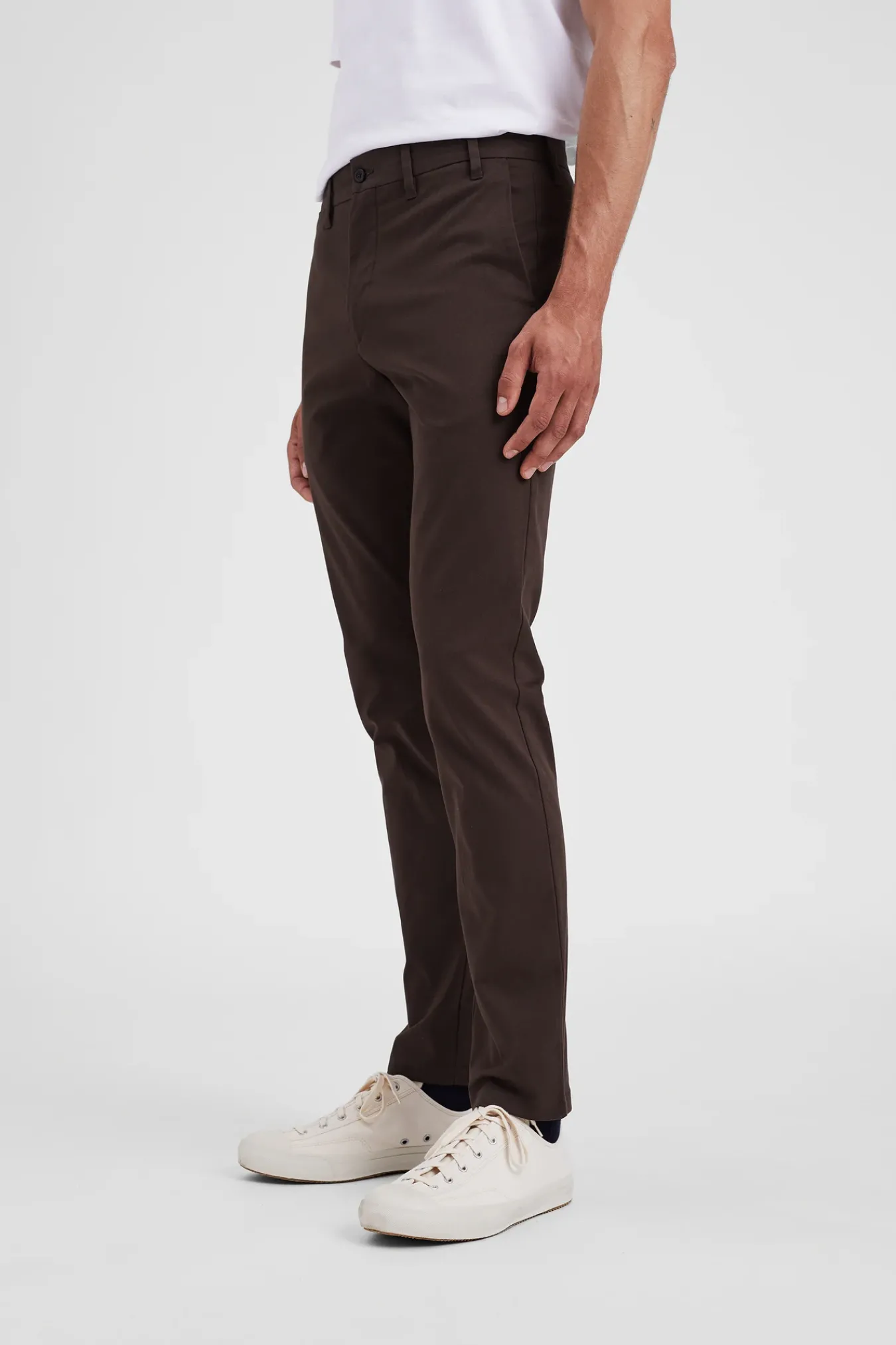 TROUSERS^Norse Projects Norse Standard Slim Chino Espresso