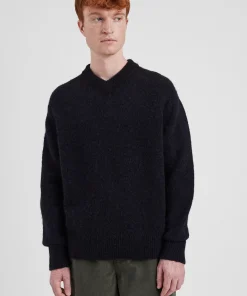KNITWEAR^Norse Projects Rasmus Relaxed Brushed V-Neck Sweater Black