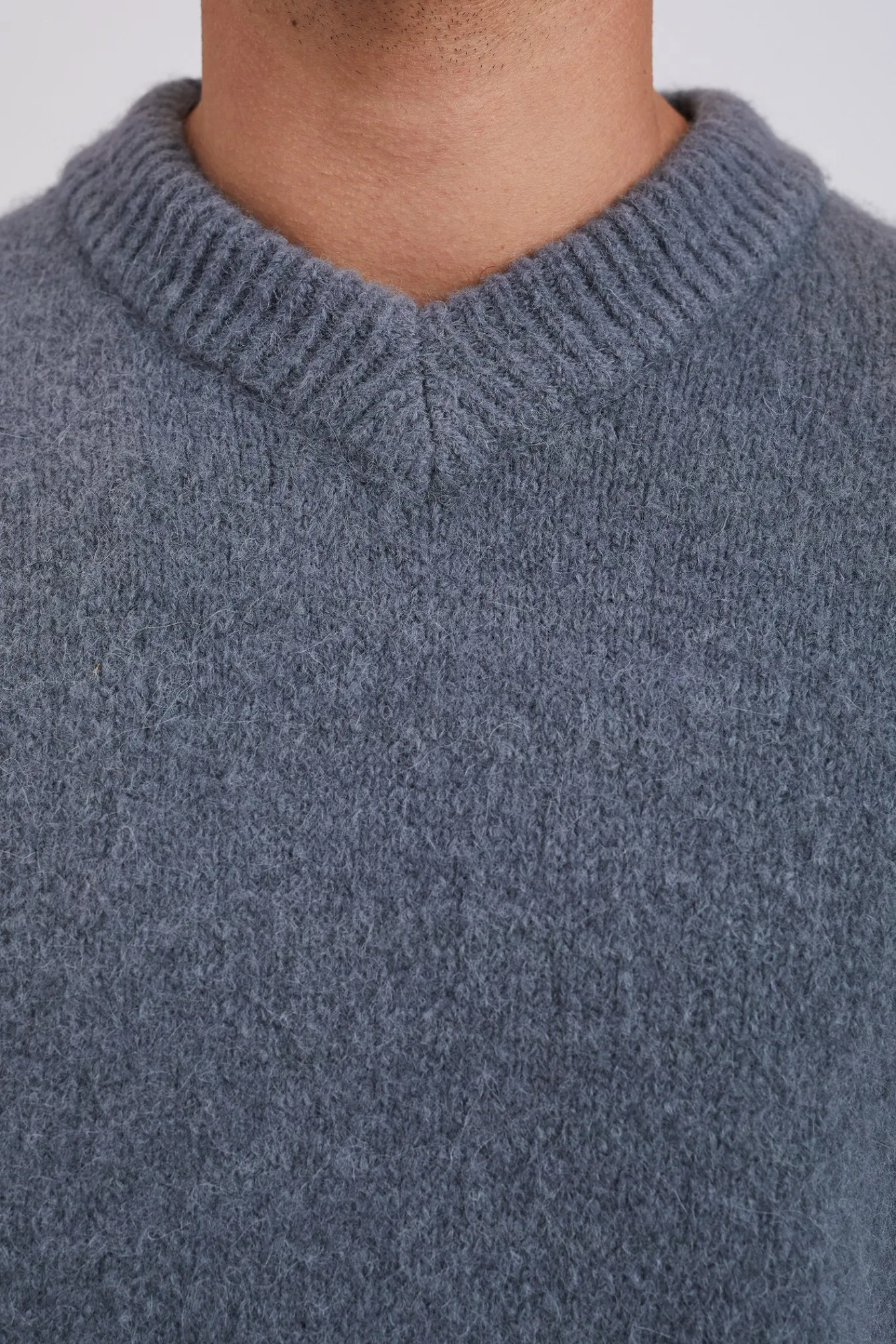 KNITWEAR^Norse Projects Rasmus Relaxed Brushed V-Neck Sweater Mouse Grey