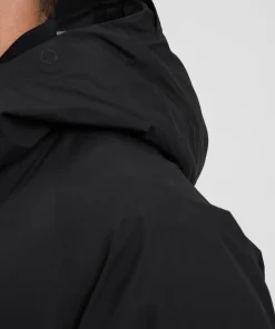 OUTERWEAR^Norse Projects Rokkvi 7.0 Gore-Tex Black