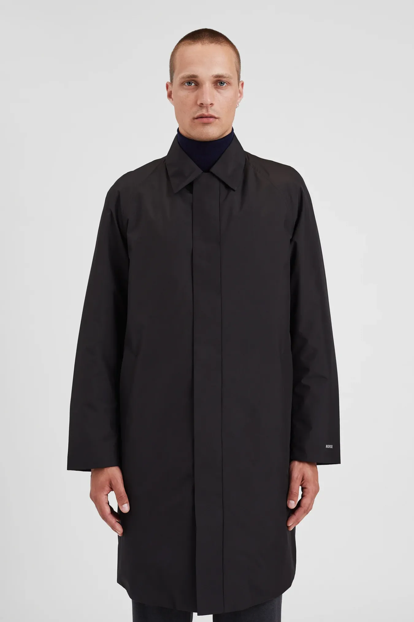 OUTERWEAR^Norse Projects Vargo Gore-Tex Windstopper Raglan Mac Black