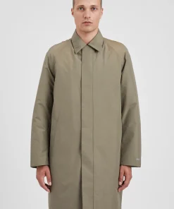 OUTERWEAR^Norse Projects Vargo Gore-Tex Windstopper Raglan Mac Sediment Green