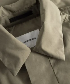 OUTERWEAR^Norse Projects Vargo Gore-Tex Windstopper Raglan Mac Sediment Green