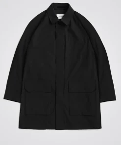 OUTERWEAR^Norse Projects Vargo Travel Light Raglan Mac Black